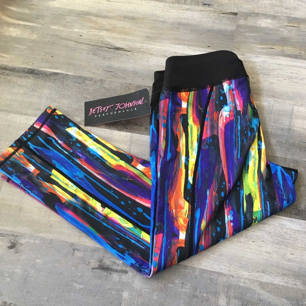 Betsey Johnson Performance Dri-Fit Capris